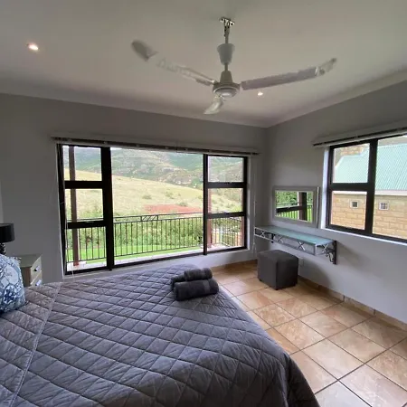 Odendaal'S Ridge Apartment Clarens Exterior photo